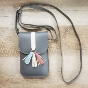 NWT Cross body phone purse